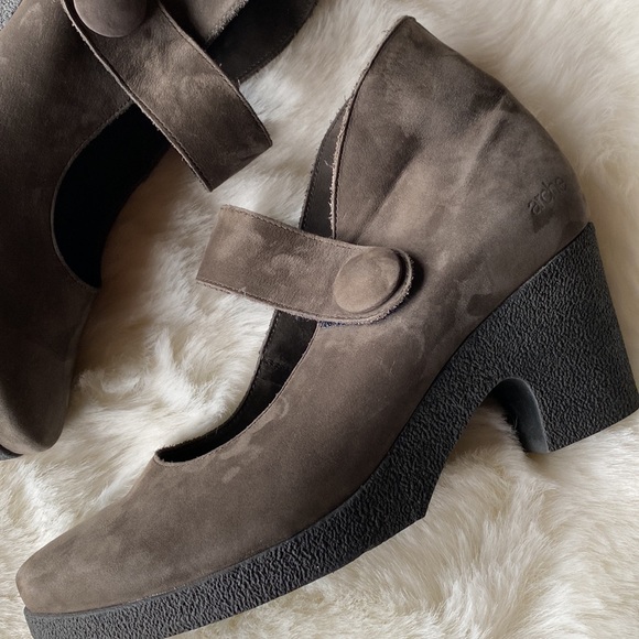ARCHE WOMEN SUPER CUTE MARY-JANE STYLE BROWN SUEDE HERL SHOE SIZE 40 - Picture 3 of 9